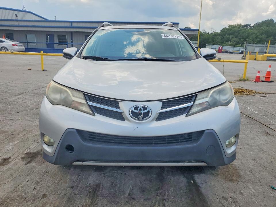 Продажа на аукционе авто 2015 Toyota Rav4, vin: JTMWFREVXFJ056404, номер лота: 64276176