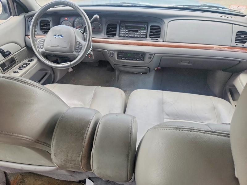 2004 Ford Crown Victoria მანქანა იყიდება აუქციონზე, vin: 2FAFP74W64X126003, აუქციონის ნომერი: 65197766