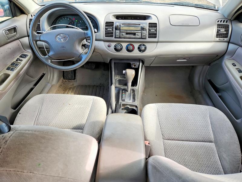 64216556 :رقم المزاد ، 4T1BE32K32U518329 vin ، 2002 Toyota Camry مزاد بيع