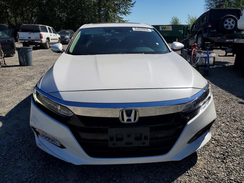 64028956 :رقم المزاد ، 1HGCV1F56JA037204 vin ، 2018 Honda Accord مزاد بيع