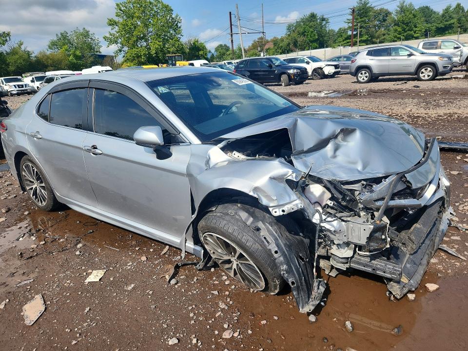 Продаж на аукціоні авто 2018 Toyota Camry, vin: JTNB11HK1J3034946, номер лоту: 65948306