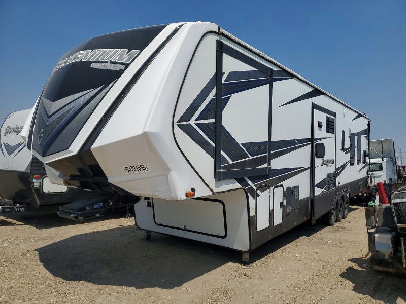 63731556 :رقم المزاد ، 573FM4538K1113290 vin ، 2019 Grand Design Momentum مزاد بيع