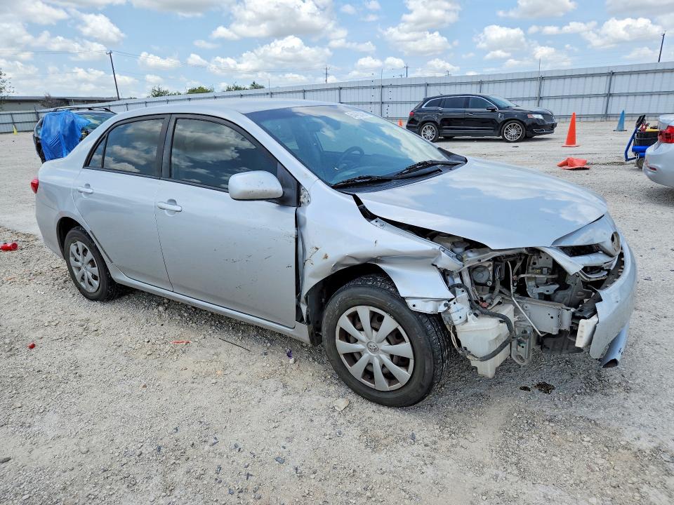 64465596 :رقم المزاد ، JTDBU4EE5B9152623 vin ، 2011 Toyota Corolla مزاد بيع