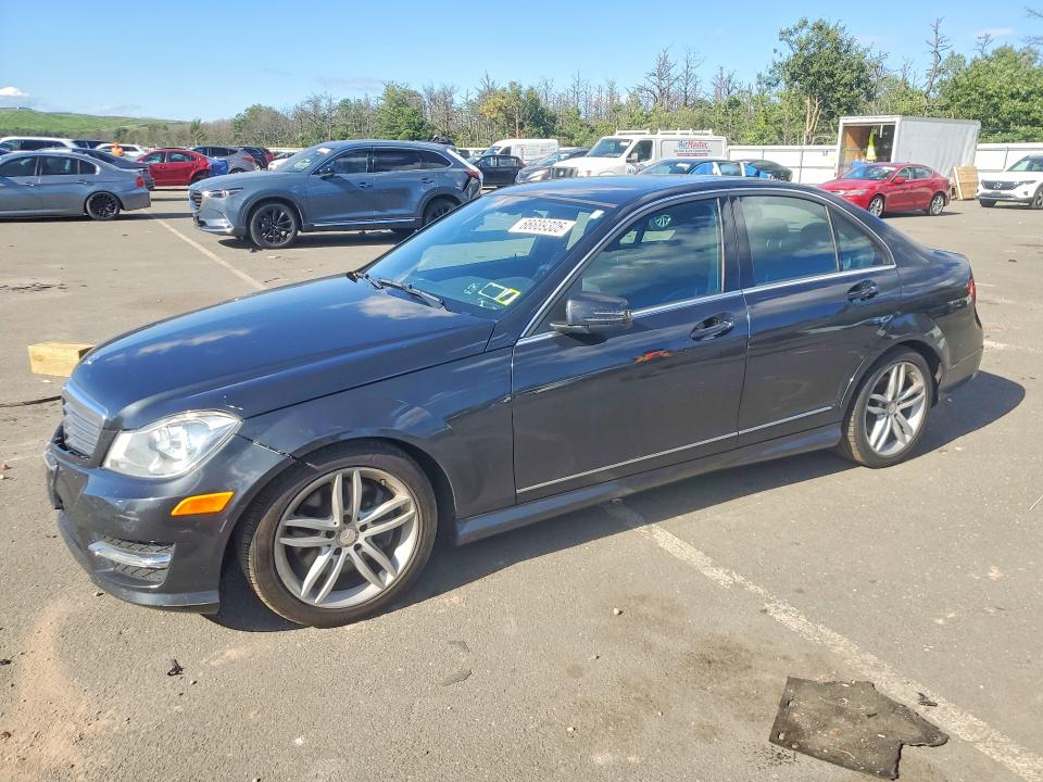 Продажа на аукционе авто 2013 Mercedes-benz C, vin: WDDGF8AB3DA880600, номер лота: 66689306