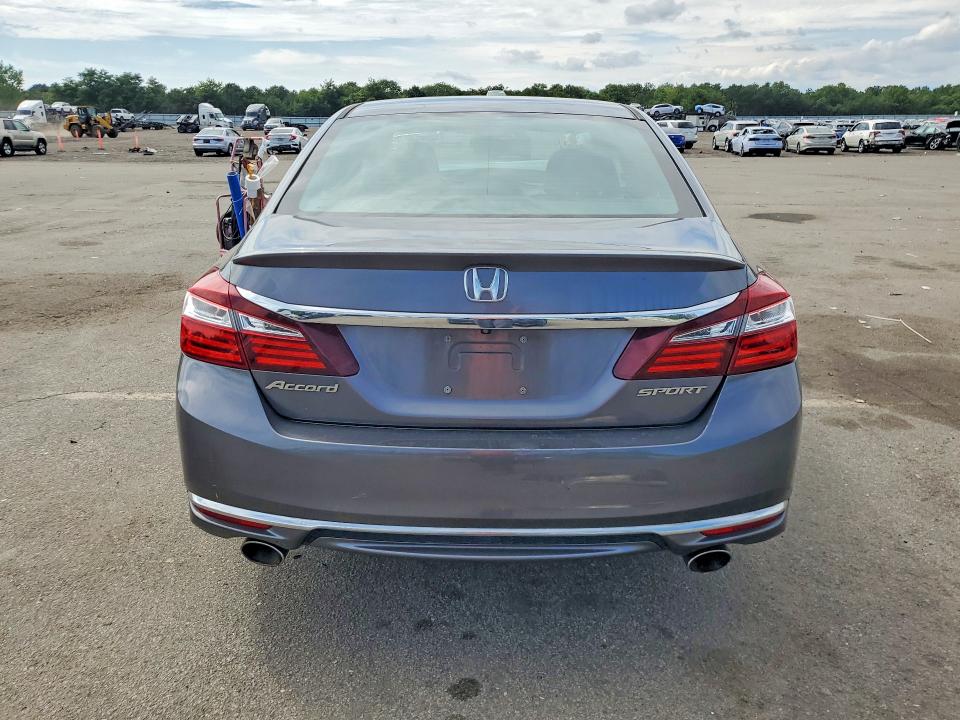 Auction sale of the 2017 Honda Accord, vin: 1HGCR2F55HA307785, lot number: 67206596