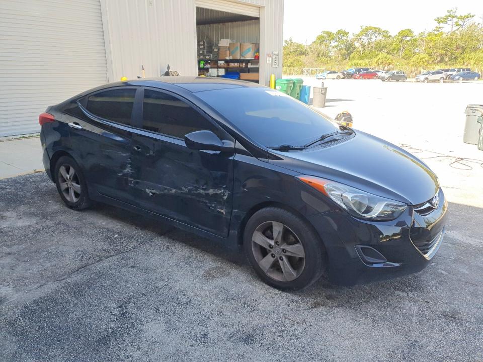 2011 Hyundai Elantra მანქანა იყიდება აუქციონზე, vin: KMHDH4AE4BU132424, აუქციონის ნომერი: 65341236
