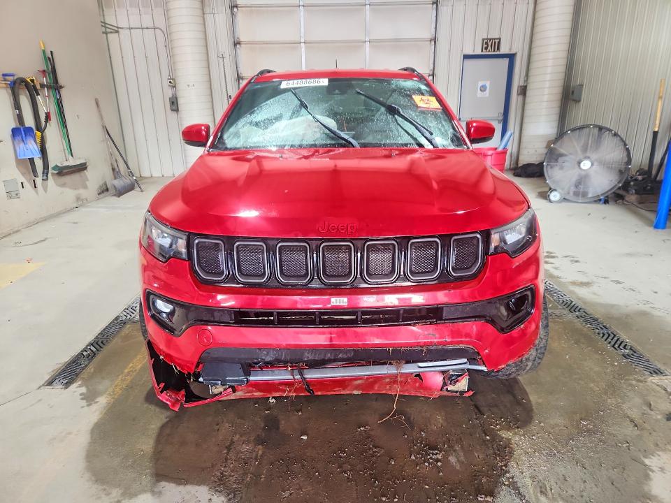 2022 Jeep Compass მანქანა იყიდება აუქციონზე, vin: 3C4NJDCB7NT195385, აუქციონის ნომერი: 64488686