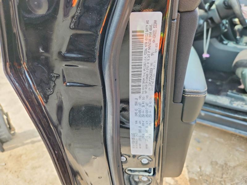 66120436 :رقم المزاد ، 1C4PJMCS3HW635920 vin ، 2017 Jeep Cherokee مزاد بيع