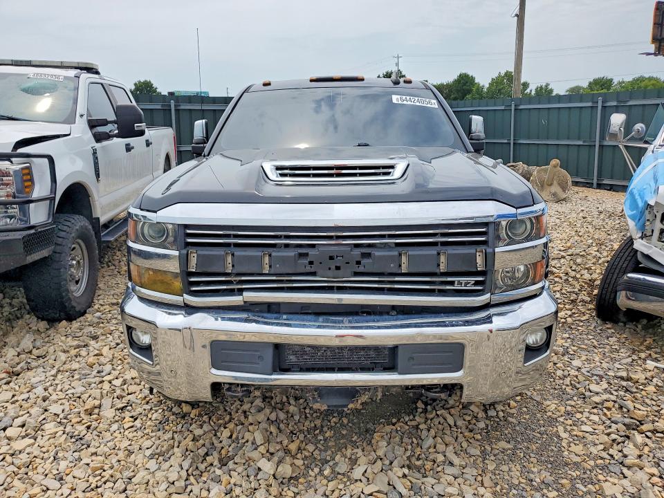 Продаж на аукціоні авто 2018 Chevrolet Silverado, vin: 1GC4K0CYXJF108895, номер лоту: 64424056