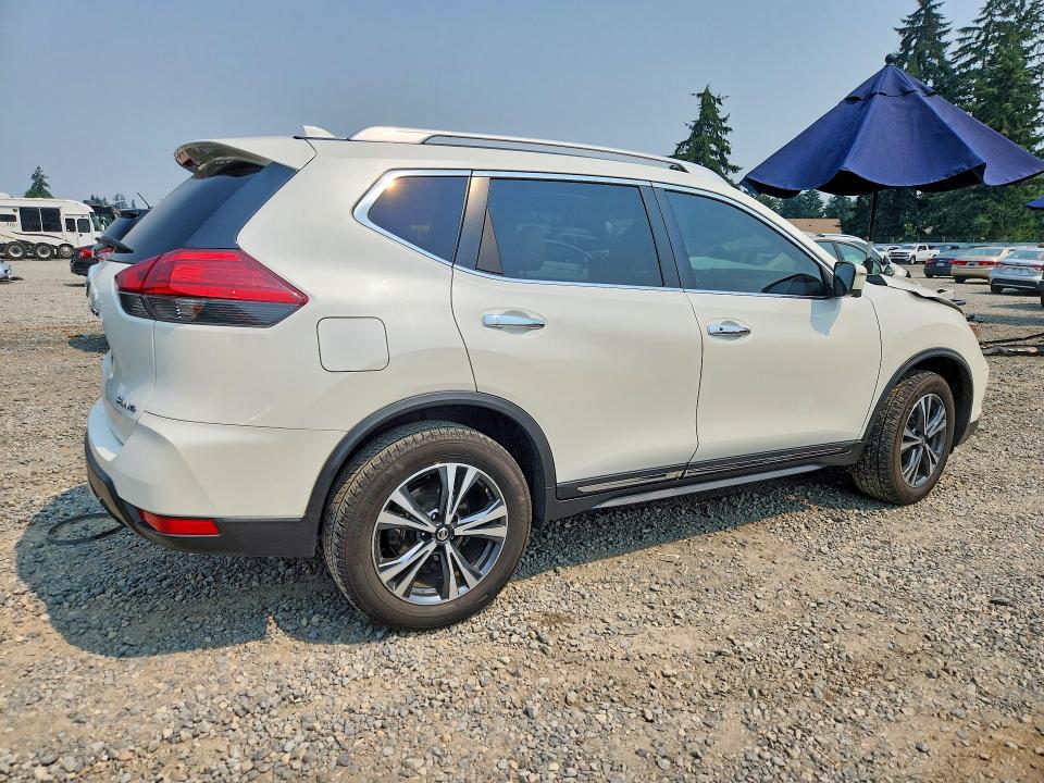Продаж на аукціоні авто 2017 Nissan Rogue, vin: JN8AT2MV0HW254155, номер лоту: 63801296