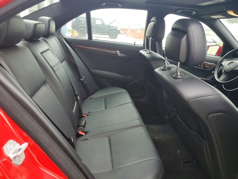 64383566 :رقم المزاد ، WDDGF8BBXAR090044 vin ، 2010 Mercedes-benz C مزاد بيع