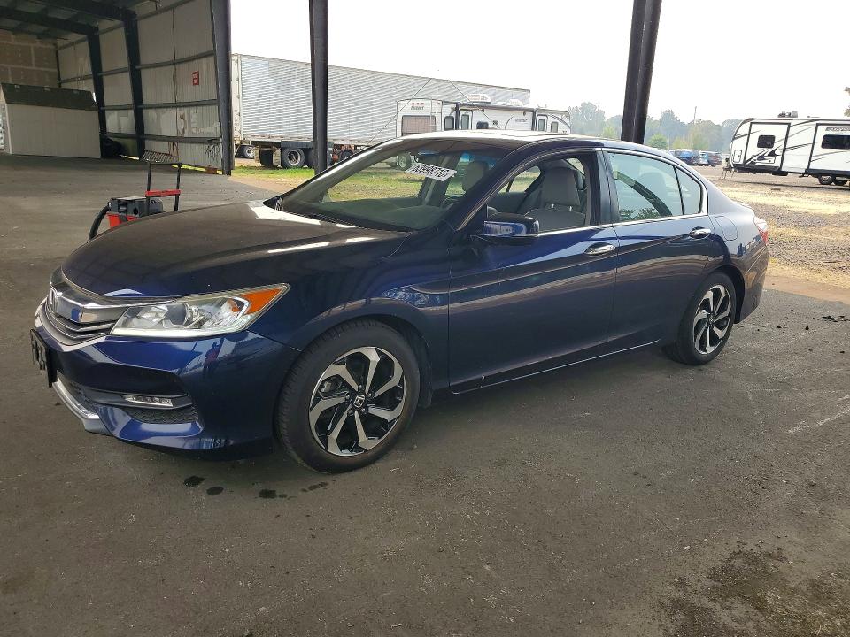 Продажа на аукционе авто 2017 Honda Accord, vin: 1HGCR2F85HA112196, номер лота: 63998716