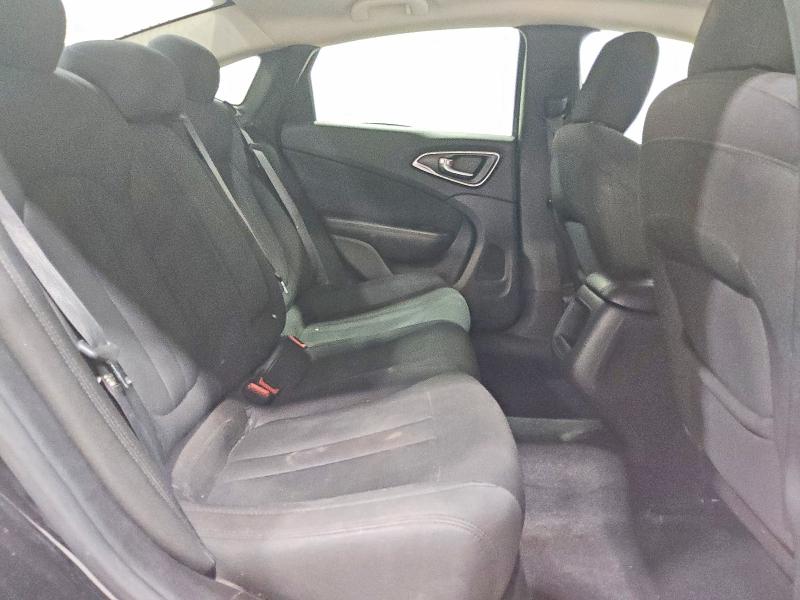 64763336 :رقم المزاد ، 1C3CCCAB8GN152681 vin ، 2016 Chrysler 200 مزاد بيع