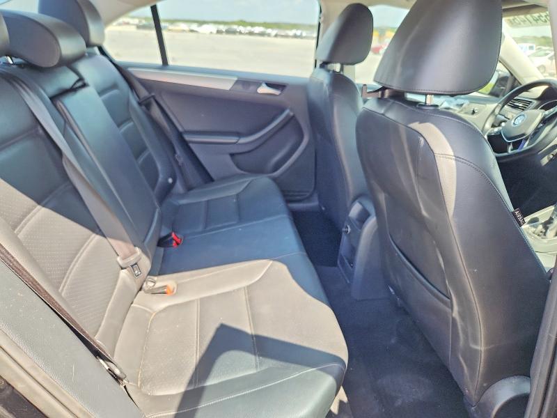 64554146 :رقم المزاد ، 3VWD07AJ9FM253189 vin ، 2015 Volkswagen Jetta مزاد بيع