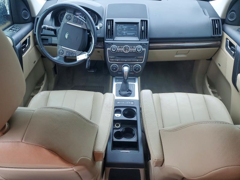 64300986 :رقم المزاد ، SALFR2BG8EH410049 vin ، 2014 Land Rover Lr2 مزاد بيع