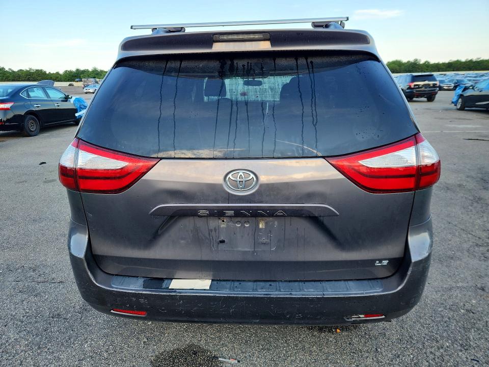 2017 Toyota Sienna მანქანა იყიდება აუქციონზე, vin: 5TDKZ3DC7HS781998, აუქციონის ნომერი: 64421176