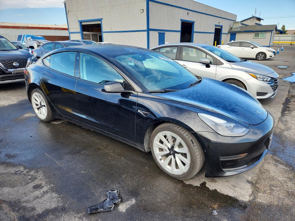 2022 Tesla Model 3 მანქანა იყიდება აუქციონზე, vin: 5YJ3E1EA8NF285674, აუქციონის ნომერი: 64288106