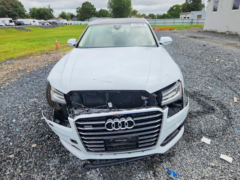 65368166 :رقم المزاد ، WAU44AFD4JN000820 vin ، 2018 Audi A8 مزاد بيع
