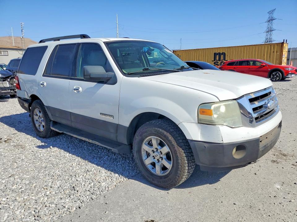 2007 Ford Expedition მანქანა იყიდება აუქციონზე, vin: 1FMFU15507LA36638, აუქციონის ნომერი: 63708706