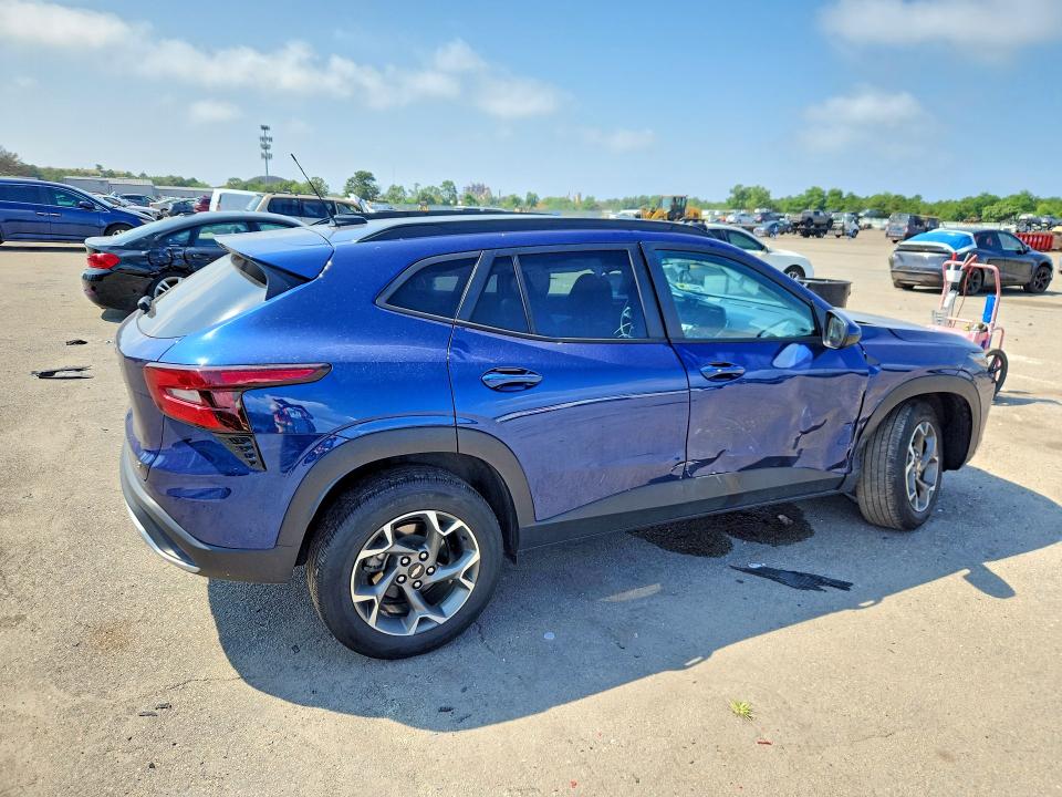 64117206 :رقم المزاد ، KL77LHE28RC028958 vin ، 2024 Chevrolet Trax مزاد بيع