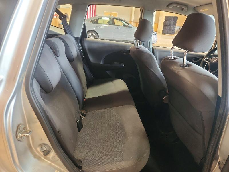 64631646 :رقم المزاد ، JHMGE8H33BC008512 vin ، 2011 Honda Fit مزاد بيع