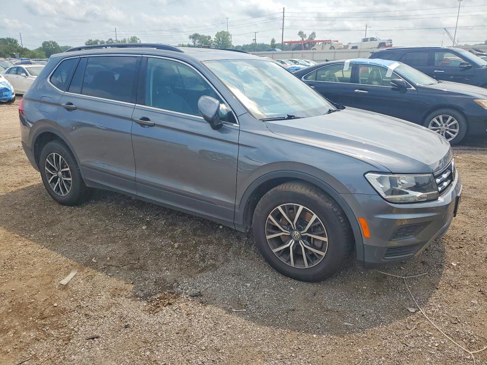 63495416 :رقم المزاد ، 3VV2B7AX6KM062821 vin ، 2019 Volkswagen Tiguan مزاد بيع