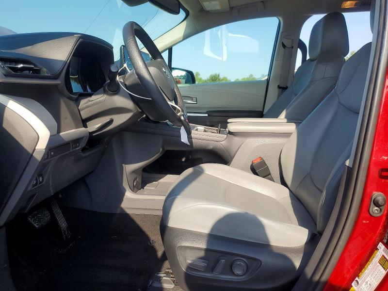 63671116 :رقم المزاد ، 5TDYRKEC5NS077782 vin ، 2022 Toyota Sienna مزاد بيع
