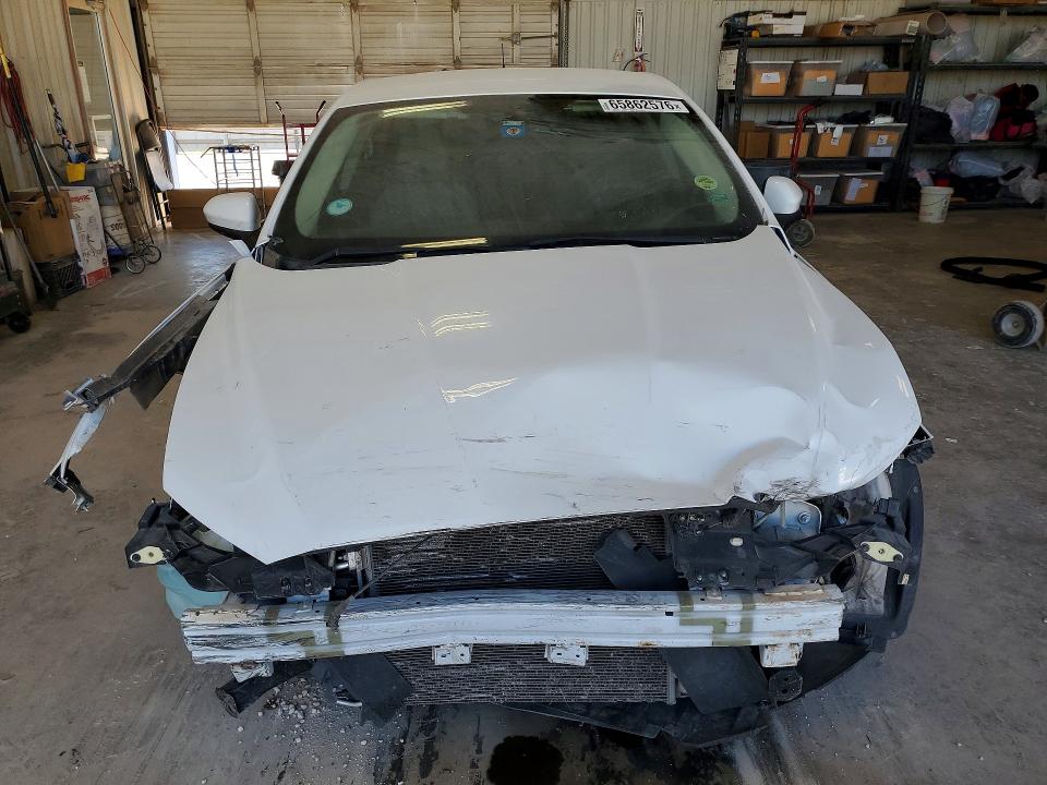 65862576 :رقم المزاد ، 3FA6P0G72GR132962 vin ، 2016 Ford Fusion مزاد بيع