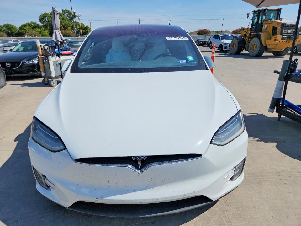 2016 Tesla Model X მანქანა იყიდება აუქციონზე, vin: 5YJXCAE22GF017044, აუქციონის ნომერი: 66267076