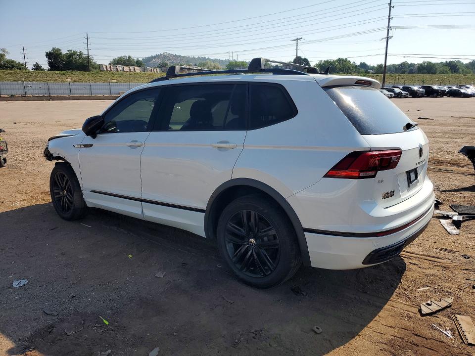63448526 :رقم المزاد ، 3VVCB7AX4NM138139 vin ، 2022 Volkswagen Tiguan مزاد بيع