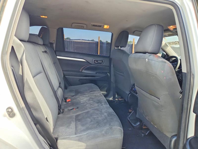 2015 Toyota Highlander მანქანა იყიდება აუქციონზე, vin: 5TDZKRFH5FS052989, აუქციონის ნომერი: 65749956