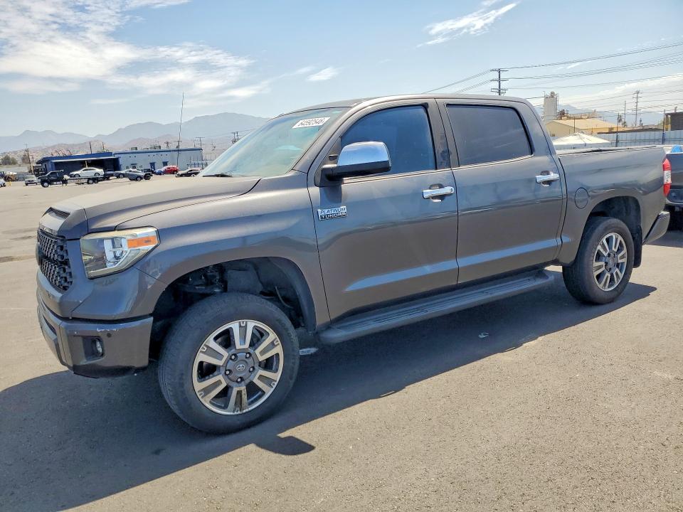 64592546 :رقم المزاد ، 5TFAY5F10JX727495 vin ، 2018 Toyota Tundra مزاد بيع