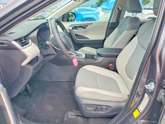 65803946 :رقم المزاد ، 2T3C1RFV0SW427050 vin ، 2025 Toyota Rav4 مزاد بيع