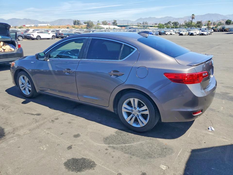 65867126 :رقم المزاد ، 19VDE3F72DE302212 vin ، 2013 Acura Ilx مزاد بيع