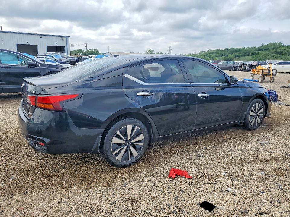 63831706 :رقم المزاد ، 1N4BL4EW7KN314275 vin ، 2019 Nissan Altima مزاد بيع