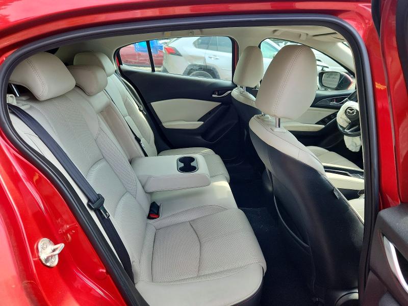 65839756 :رقم المزاد ، 3MZBN1M39JM164296 vin ، 2018 Mazda 3 مزاد بيع