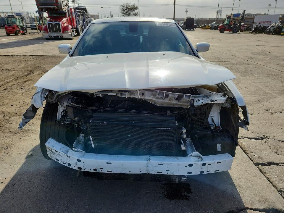 Продаж на аукціоні авто 2018 Chrysler 300, vin: 2C3CCABG7JH244749, номер лоту: 67146026