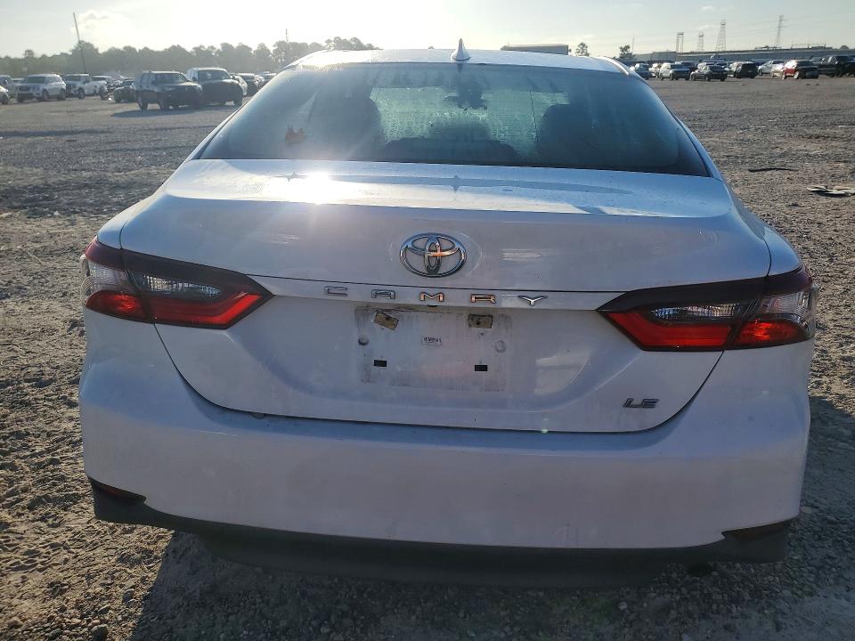 Aukcja sprzedaży 2022 Toyota Camry, vin: 4T1C11AK9NU641188, numer aukcji: 65680536