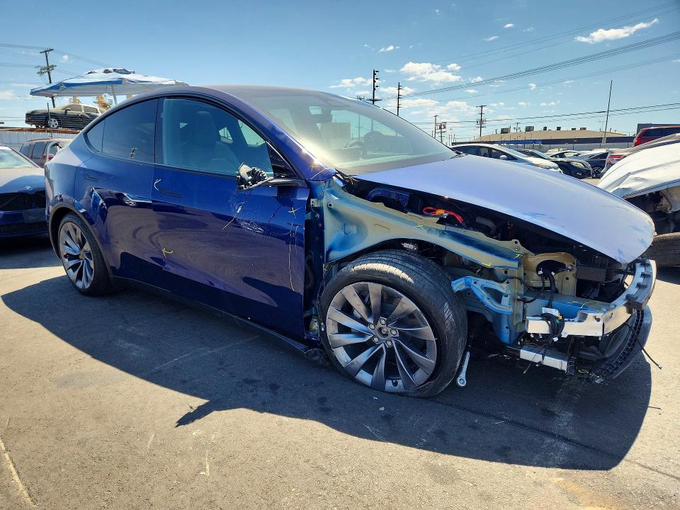 2026 Tesla Model Y მანქანა იყიდება აუქციონზე, vin: 7SAYGDEE8TF629881, აუქციონის ნომერი: 66251996