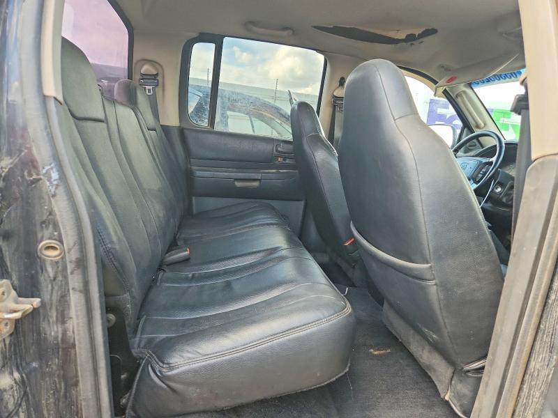65368206 :رقم المزاد ، 1D7HG48N53S138721 vin ، 2003 Dodge Dakota مزاد بيع