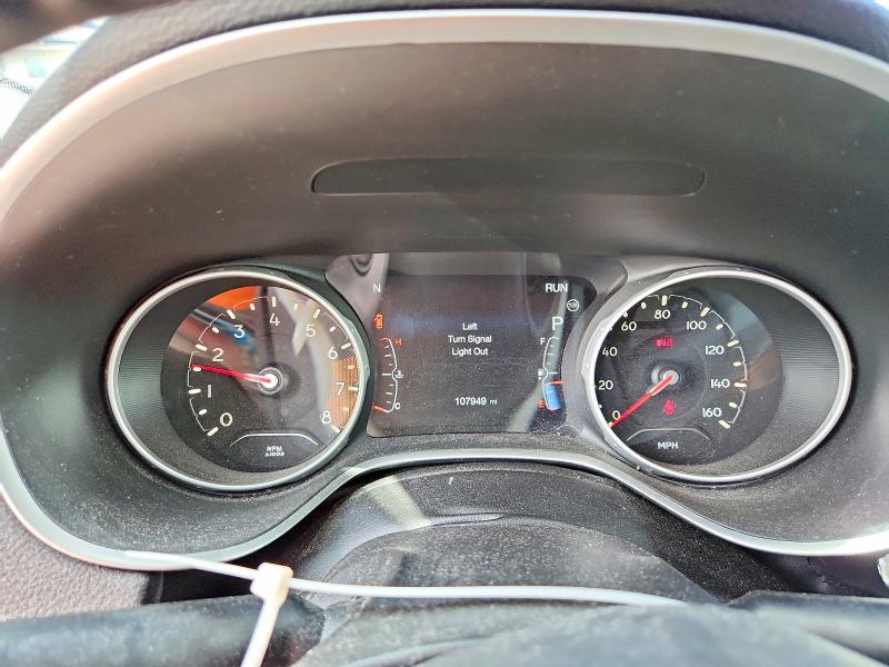 65349576 :رقم المزاد ، 3C4NJDCB7JT222241 vin ، 2018 Jeep Compass مزاد بيع