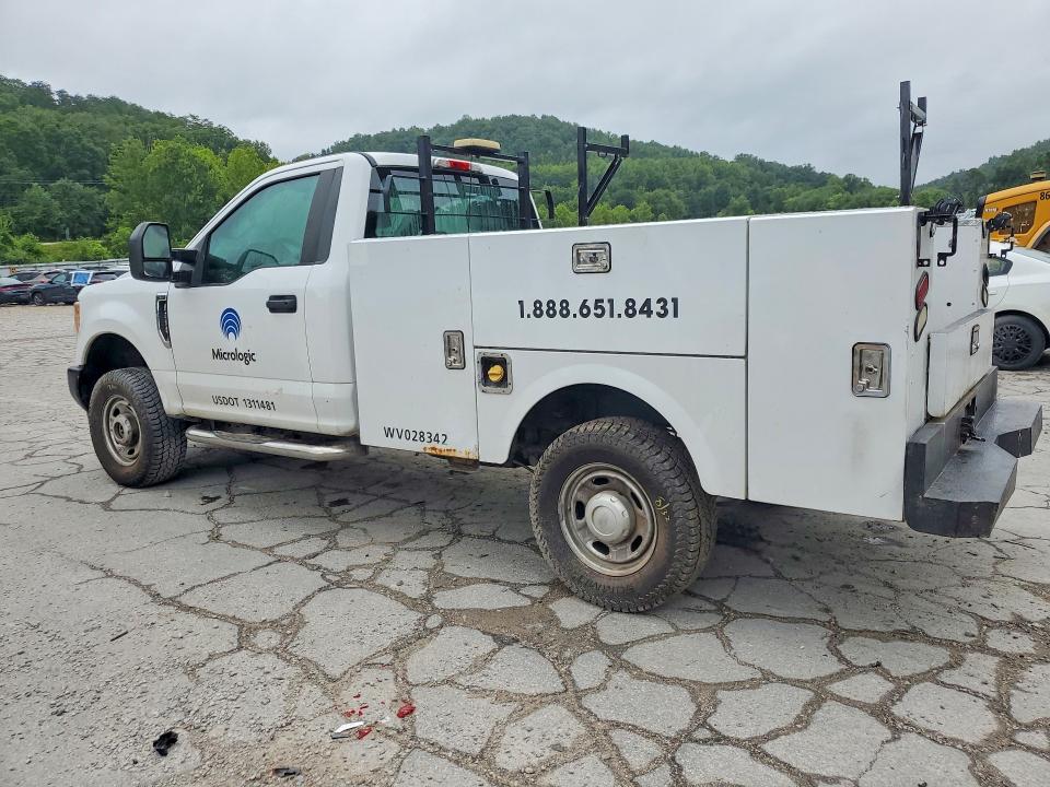 63128106 :رقم المزاد ، 1FDBF2B60HEC56427 vin ، 2017 Ford F250 مزاد بيع