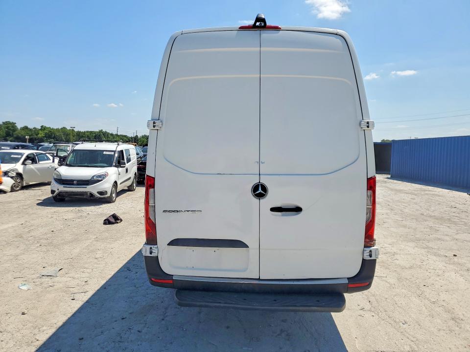 62099526 :رقم المزاد ، W1Y40CHY7MT062069 vin ، 2021 Mercedes-benz Sprinter مزاد بيع