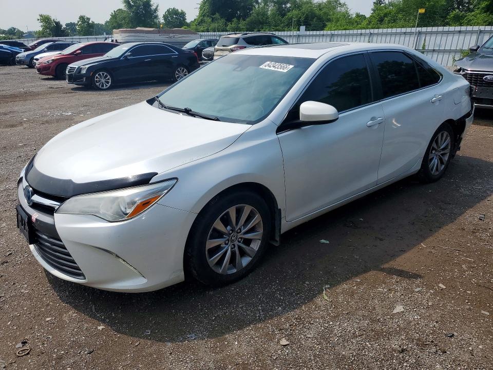 64343566 :رقم المزاد ، 4T1BD1FK7HU201762 vin ، 2017 Toyota Camry مزاد بيع