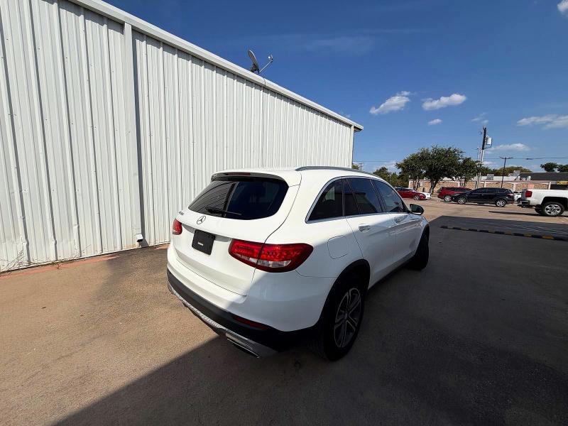 65961266 :رقم المزاد ، WDC0G4JB6GF088055 vin ، 2016 Mercedes-benz Glc مزاد بيع