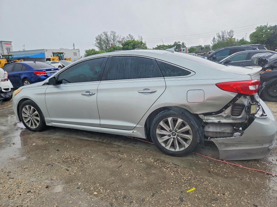 63558896 :رقم المزاد ، 5NPE34AF2FH046464 vin ، 2015 Hyundai Sonata مزاد بيع