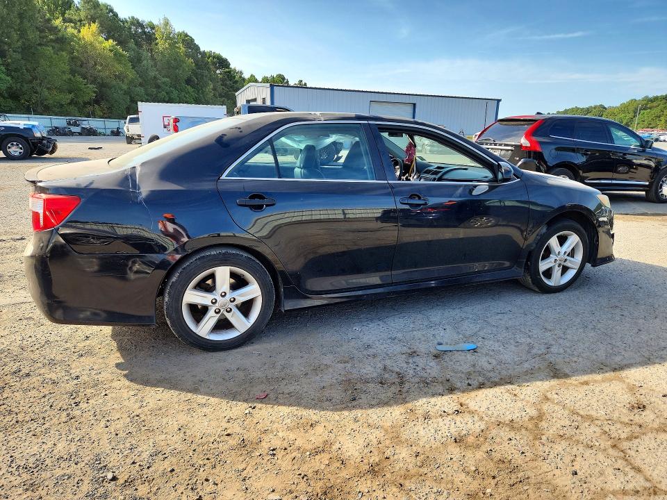 65893646 :رقم المزاد ، 4T1BF1FK8DU247928 vin ، 2013 Toyota Camry مزاد بيع