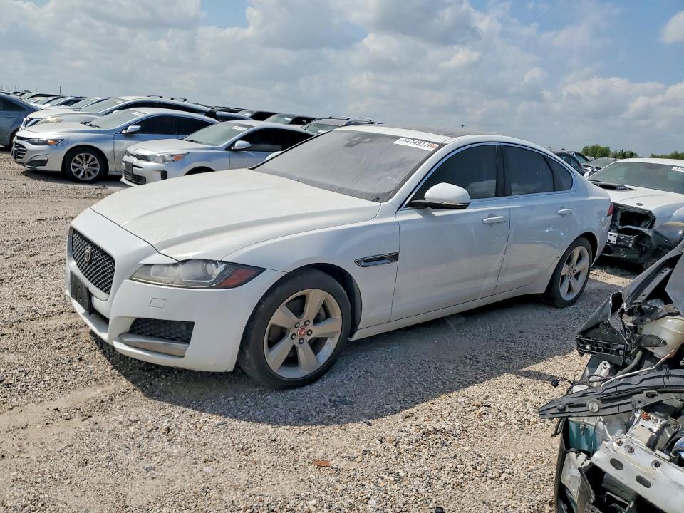 Aukcja sprzedaży 2018 Jaguar Xf, vin: SAJBR4FX7JCY70596, numer aukcji: 64149176