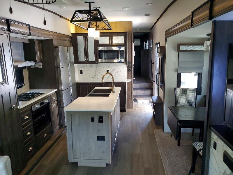 Продажа на аукционе авто 2020 Foresriver Cardinal, vin: 4X4FCAL21LG104703, номер лота: 64505396