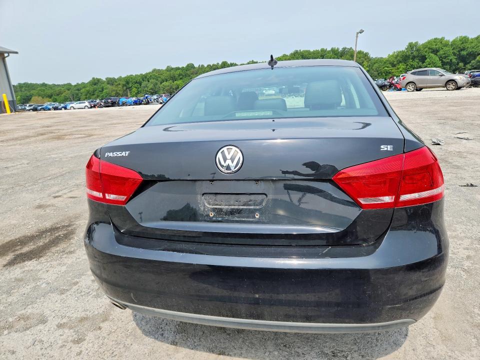 64622946 :رقم المزاد ، 1VWBP7A31DC080464 vin ، 2013 Volkswagen Passat مزاد بيع
